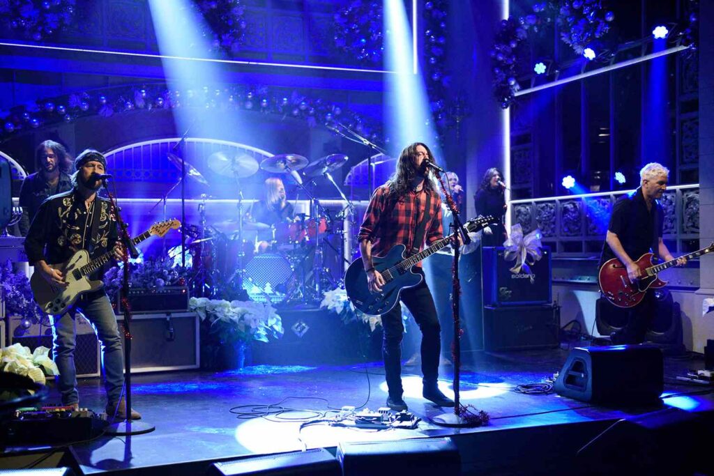 FOO FIGHTERS : LE ROCK QUI LÂCHE RIEN foo fighters 3