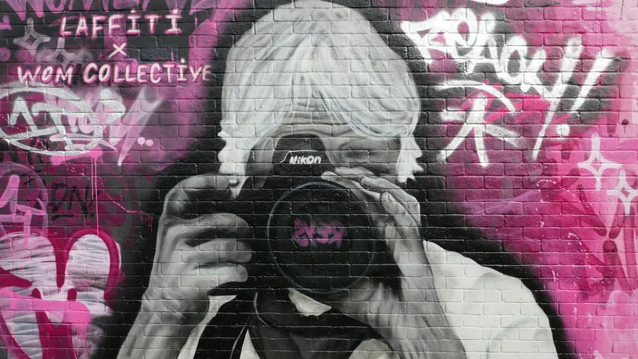 MARTHA COOPER : ELLE A PHOTOGRAPHIÉ LE GRAFFITI QUAND PERSONNE N'EN VOULAIT martha cooper 2