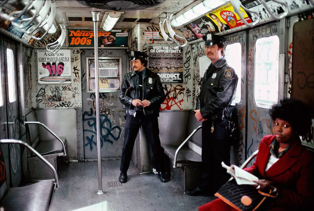 MARTHA COOPER : ELLE A PHOTOGRAPHIÉ LE GRAFFITI QUAND PERSONNE N'EN VOULAIT martha cooper 5