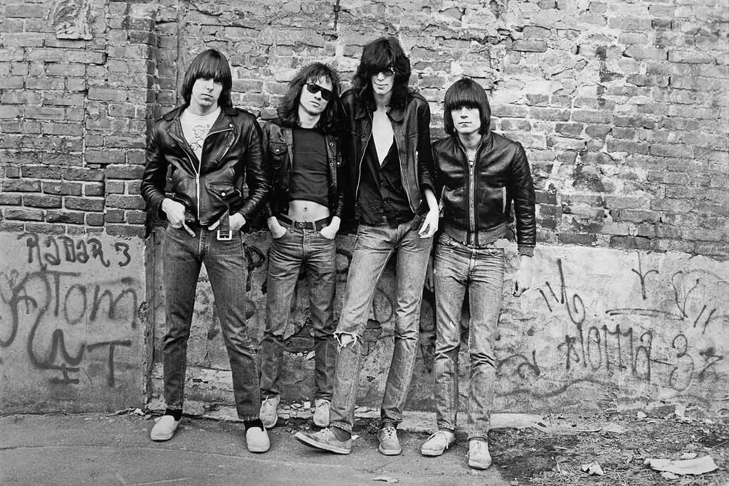 RAMONES : QUAND UN LOGO CACHE UNE RÉVOLUTION MUSICALE ramones 2