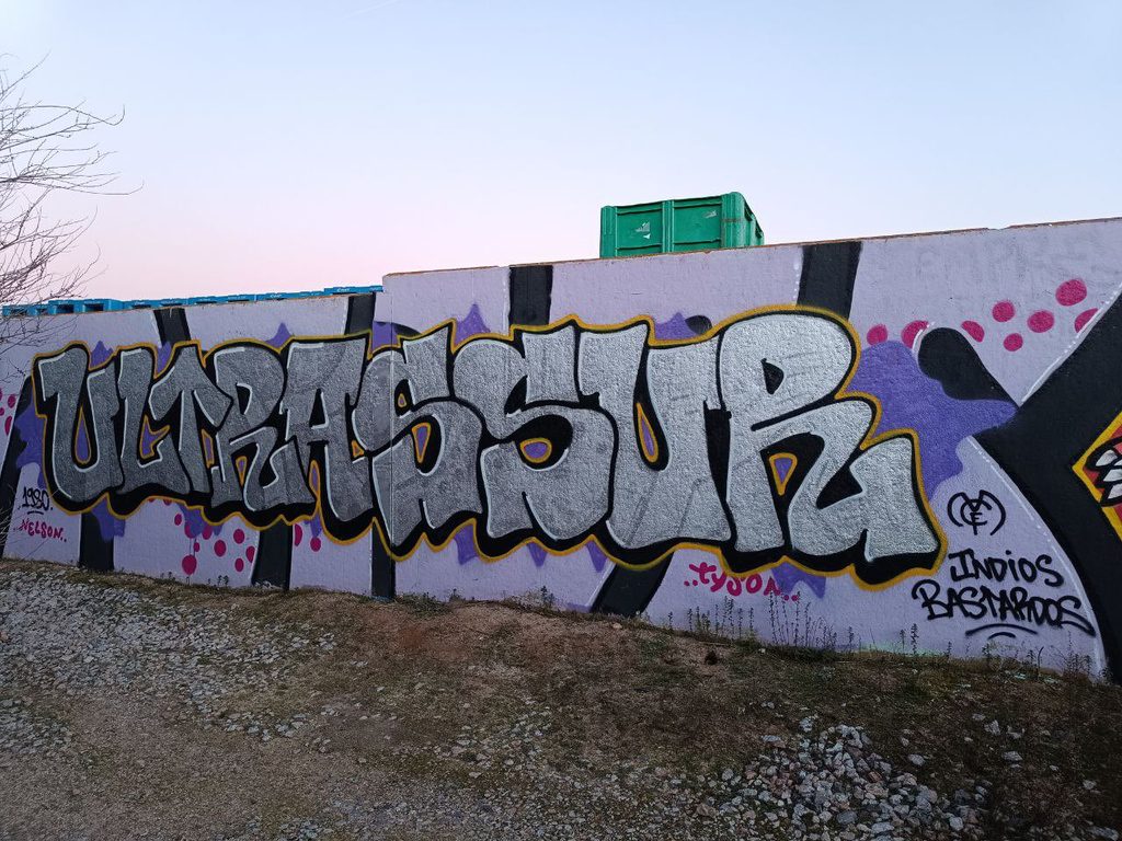 TIFOSI & GRAFFITI — Même fièvre, même besoin d’exister ultrasurrealmadrid