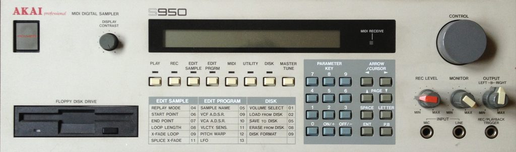 akaï s950